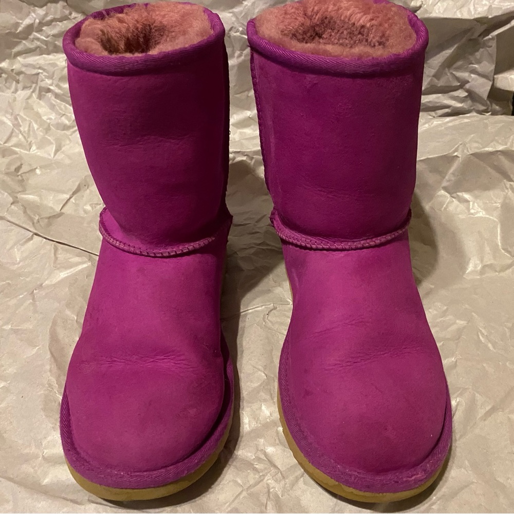 Uggs Classic II